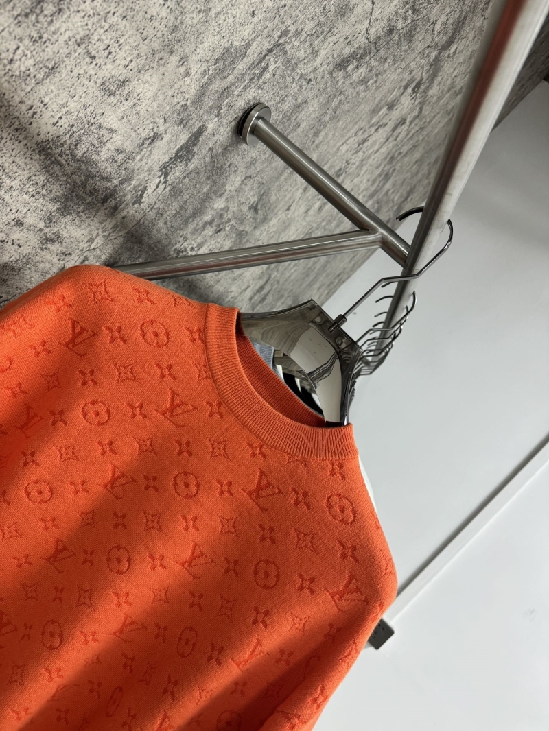 l0vis Vvtt0n sweater